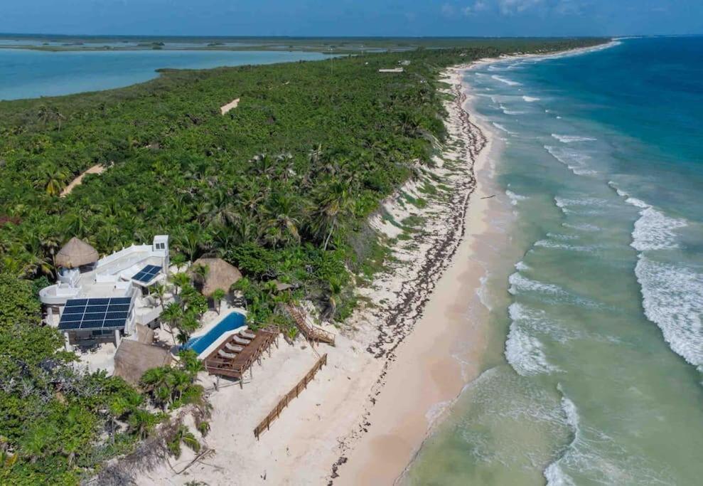 Luxury 5-Br Beachfront Home In Tulum Casa Sofia Gato Exterior photo
