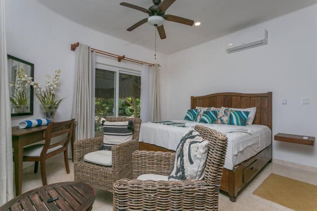 Luxury 5-Br Beachfront Home In Tulum Casa Sofia Gato Exterior photo
