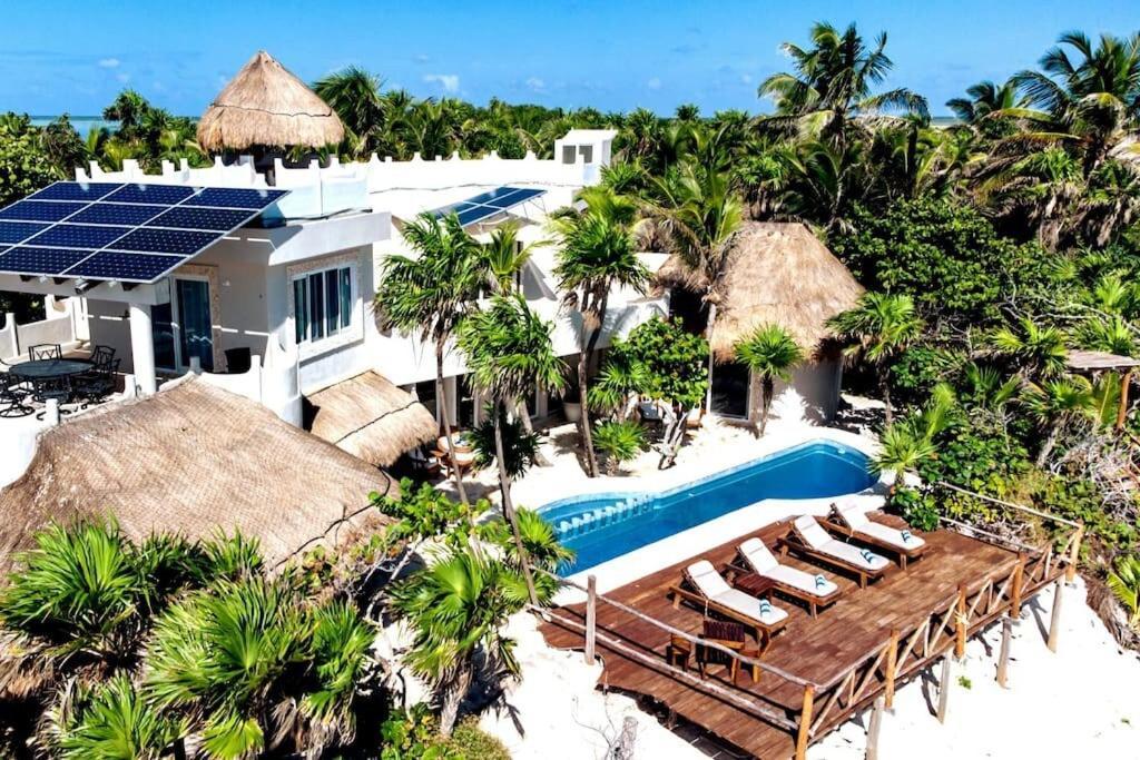 Luxury 5-Br Beachfront Home In Tulum Casa Sofia Gato Exterior photo